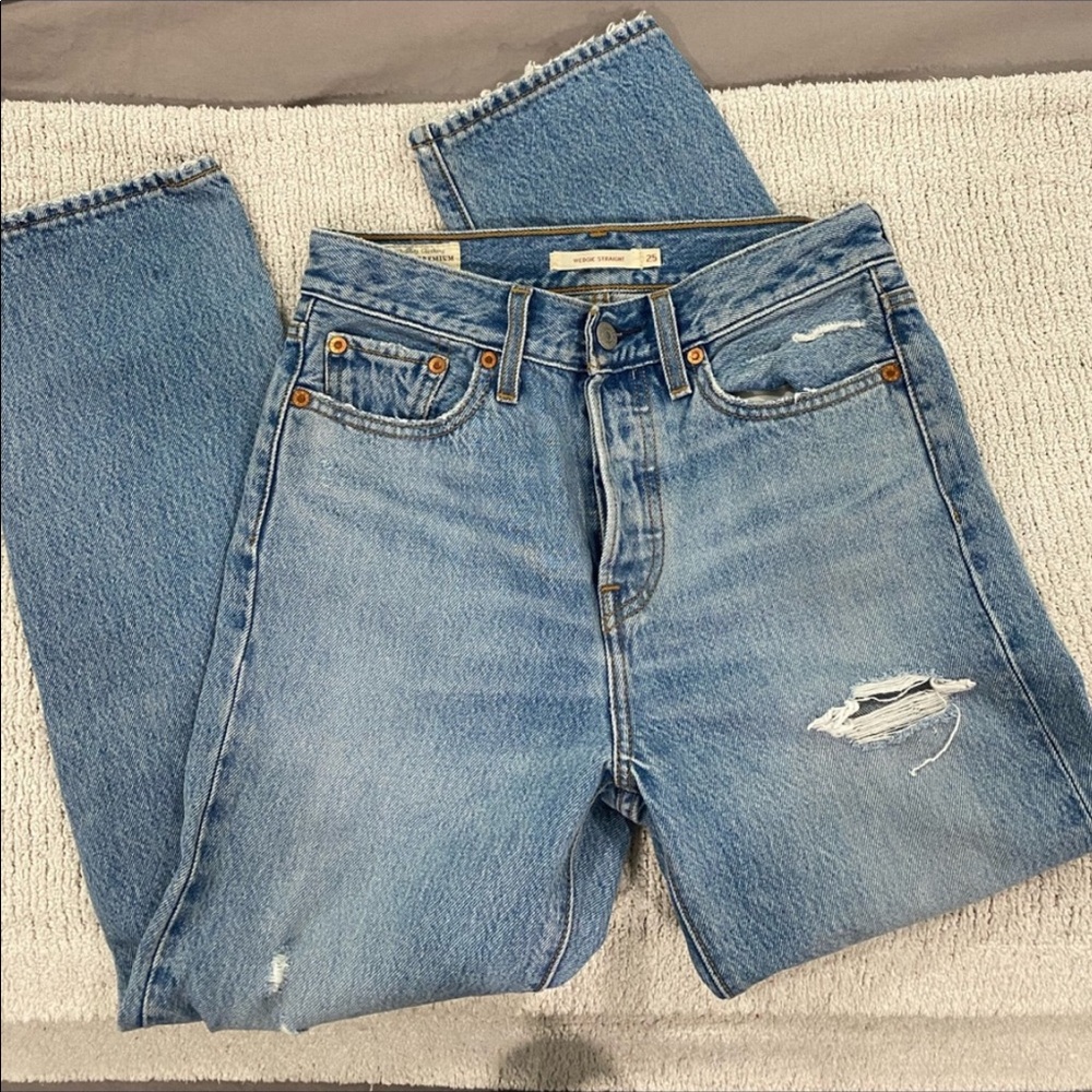 Levi’s wedgie straight jeans